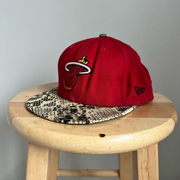 Miami Heat New Era SnapBack Hat - Picture 3 of 13